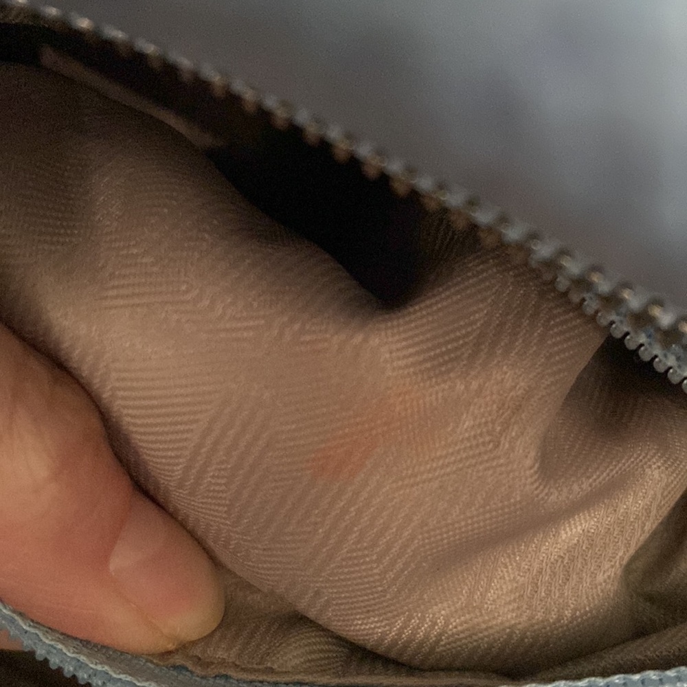 Michael Kors Selby Bag - Picture 13 of 15